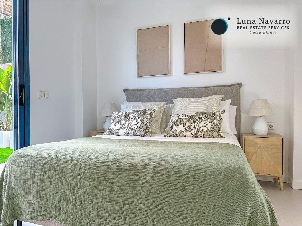 Chalet de 3 habitaciones en Finestrat en venta con piscina garaje - 549.000 € (Ref: 8666497)