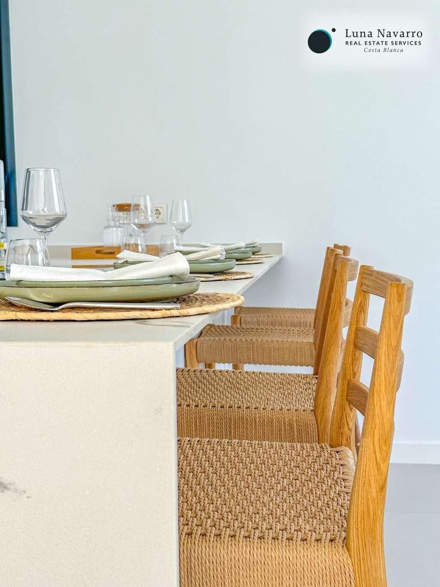 Chalet de 3 habitaciones en Finestrat en venta con piscina garaje - 549.000 € (Ref: 8666497)