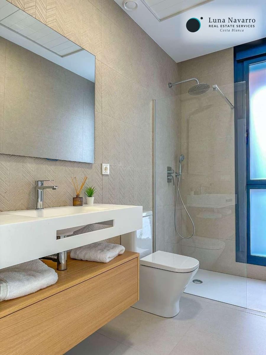 Chalet de 3 habitaciones en Finestrat en venta con piscina garaje - 549.000 € (Ref: 8666497)