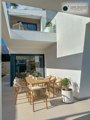 Chalet de 3 habitaciones en Finestrat en venta con piscina garaje - 549.000 € (Ref: 8666497)