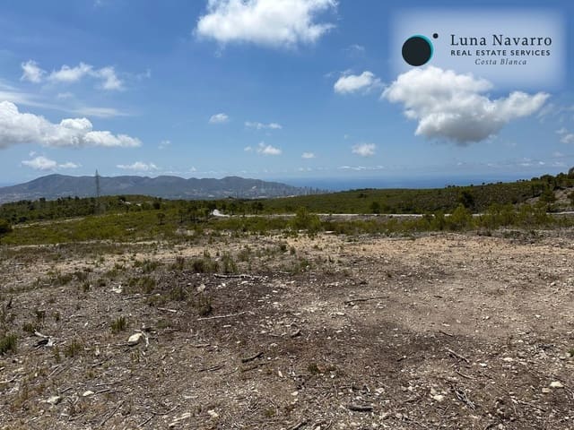 Solar/Parcela en La Nucia en venta - 500.000 € (Ref: 8672028)