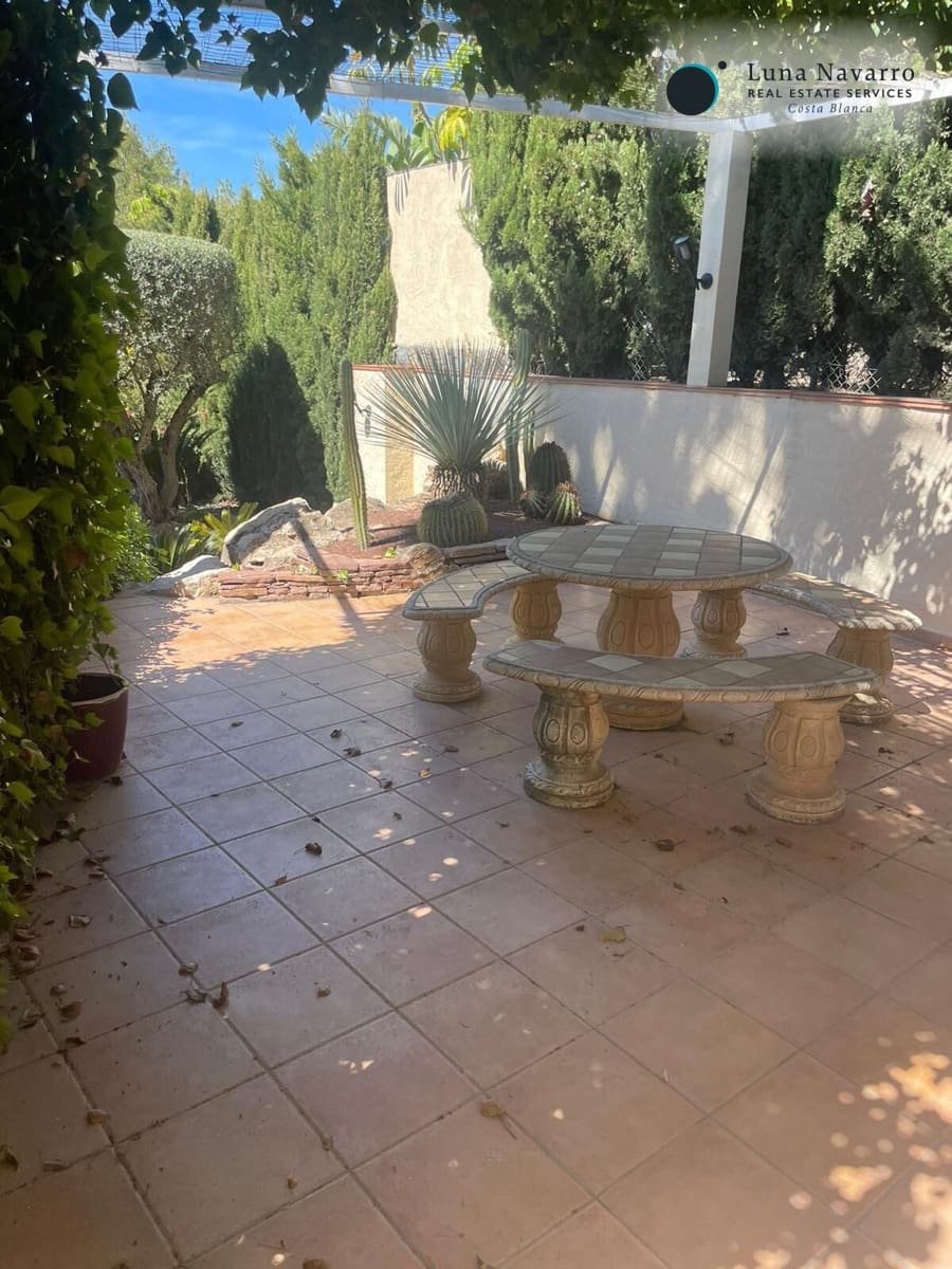 3 sypialnia Willa na sprzedaż w Altea z basenem garażem - 1 650 000 € (Ref: 9730763)