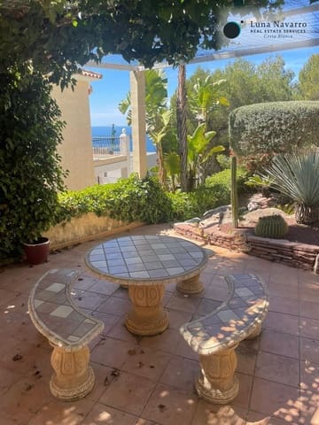 3 sypialnia Willa na sprzedaż w Altea z basenem garażem - 1 650 000 € (Ref: 9730763)