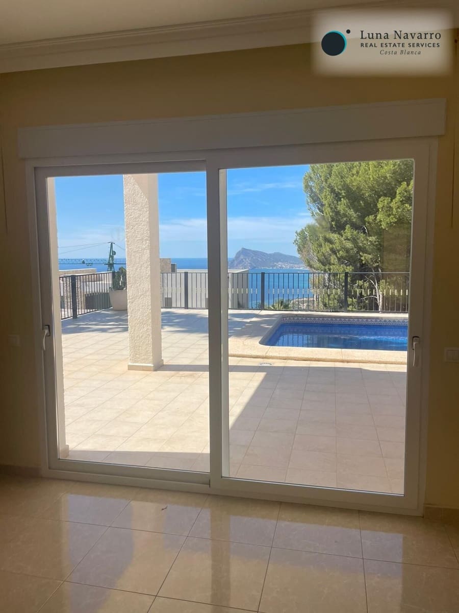 3 sypialnia Willa na sprzedaż w Altea z basenem garażem - 1 650 000 € (Ref: 9730763)