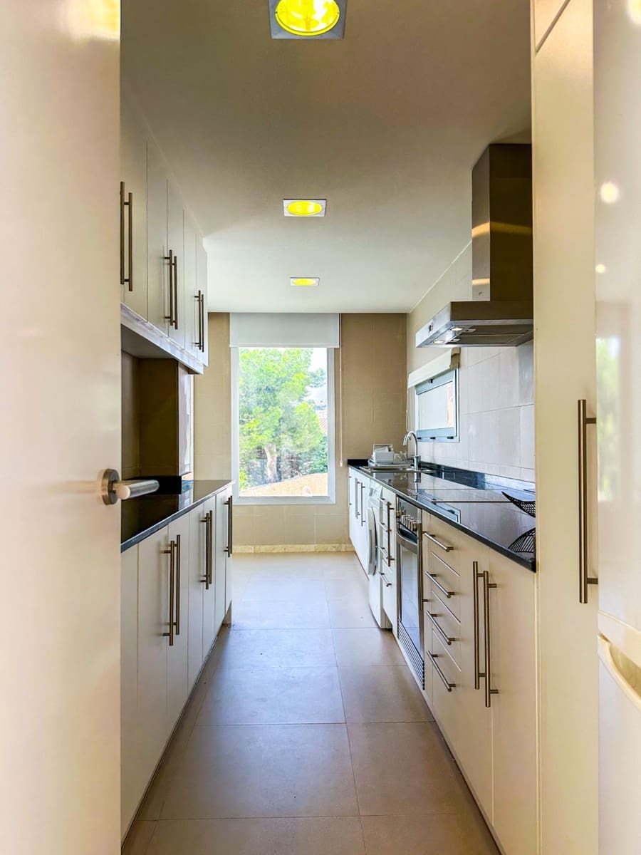 4 bedroom Villa for sale in Altea with pool - € 1,250,000 (Ref: 9730765)