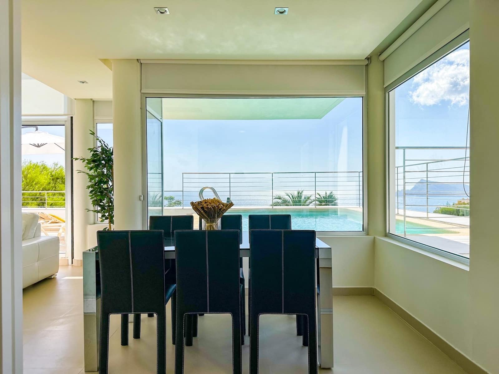 4 bedroom Villa for sale in Altea with pool - € 1,250,000 (Ref: 9730765)