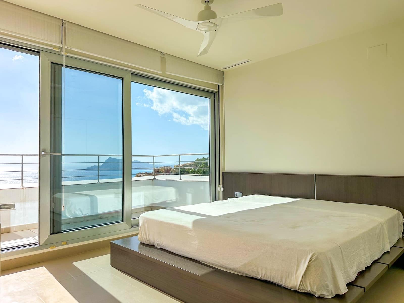 4 bedroom Villa for sale in Altea with pool - € 1,250,000 (Ref: 9730765)