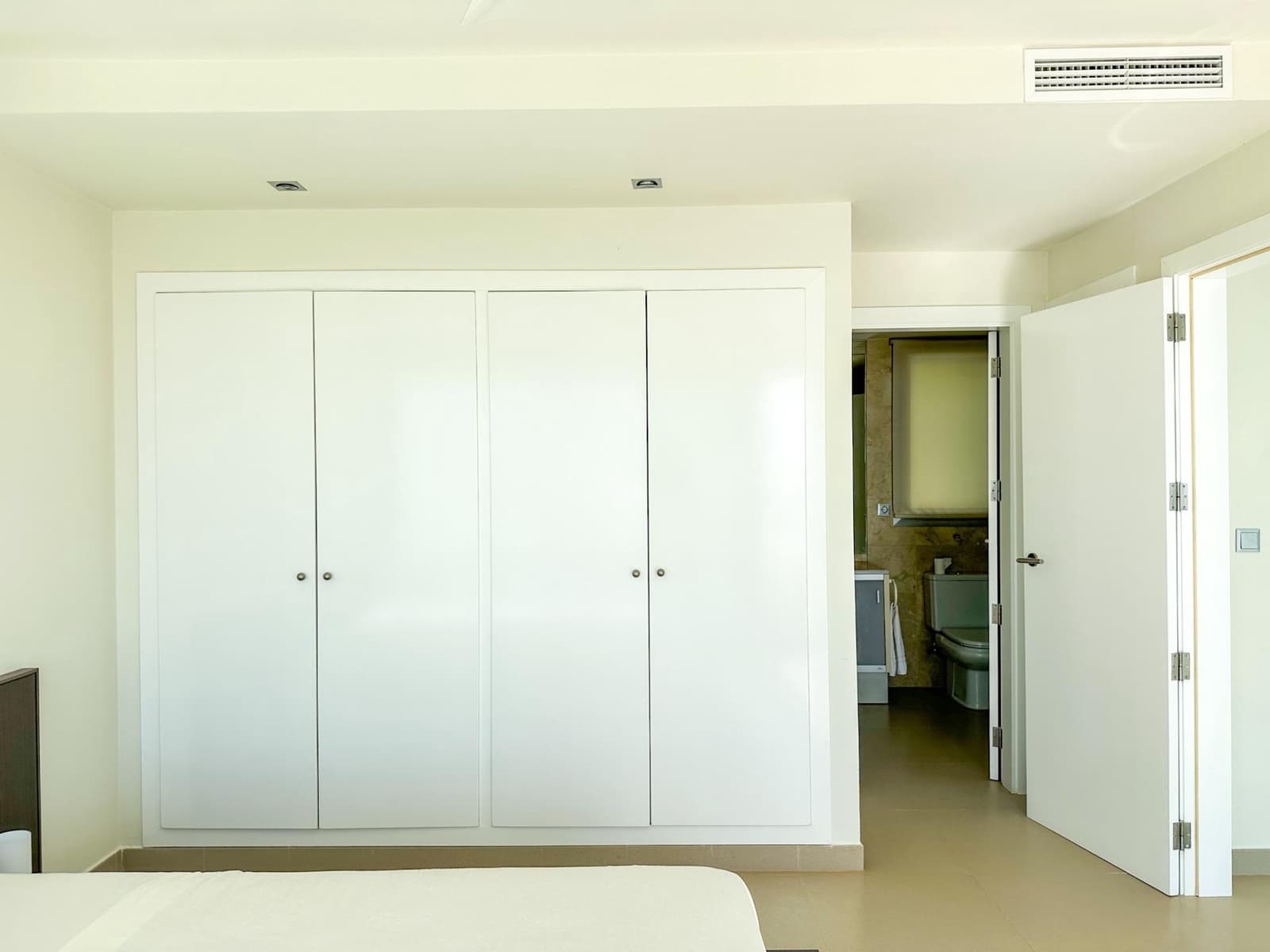 4 bedroom Villa for sale in Altea with pool - € 1,250,000 (Ref: 9730765)