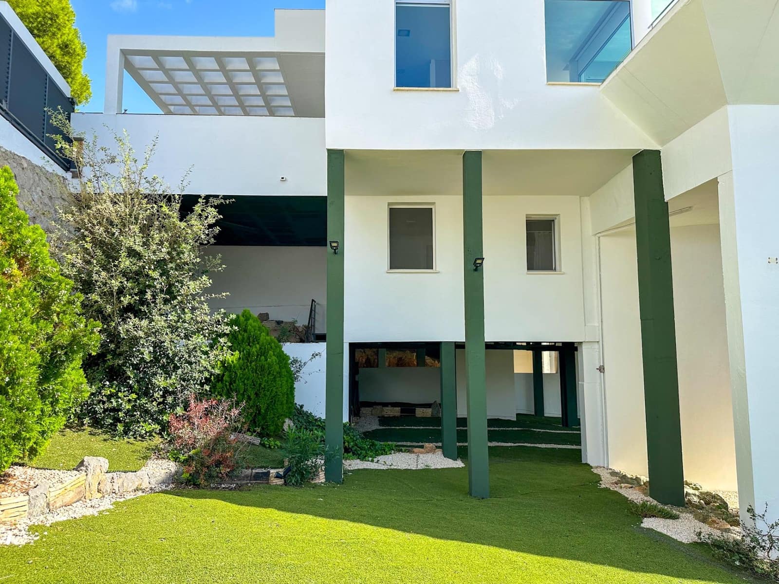 4 bedroom Villa for sale in Altea with pool - € 1,250,000 (Ref: 9730765)