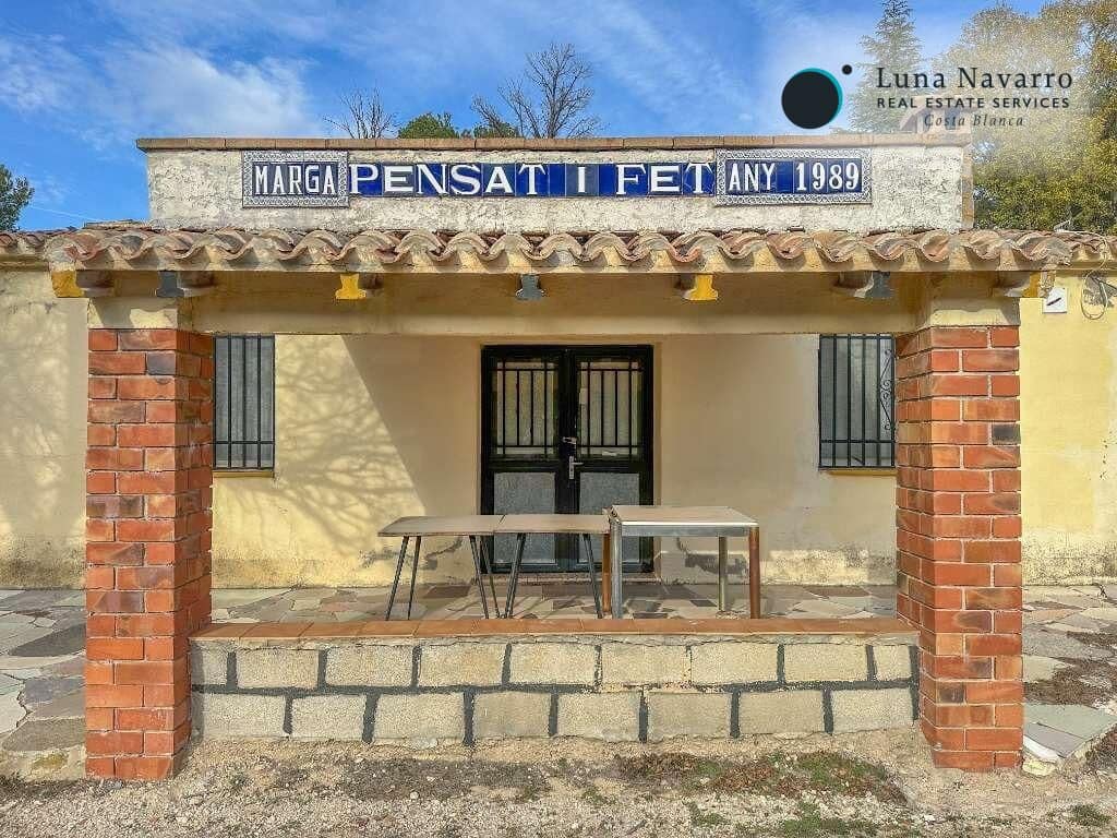 3 bedroom Finca/Country House for sale in Confrides - € 180,000 (Ref: 9730766)