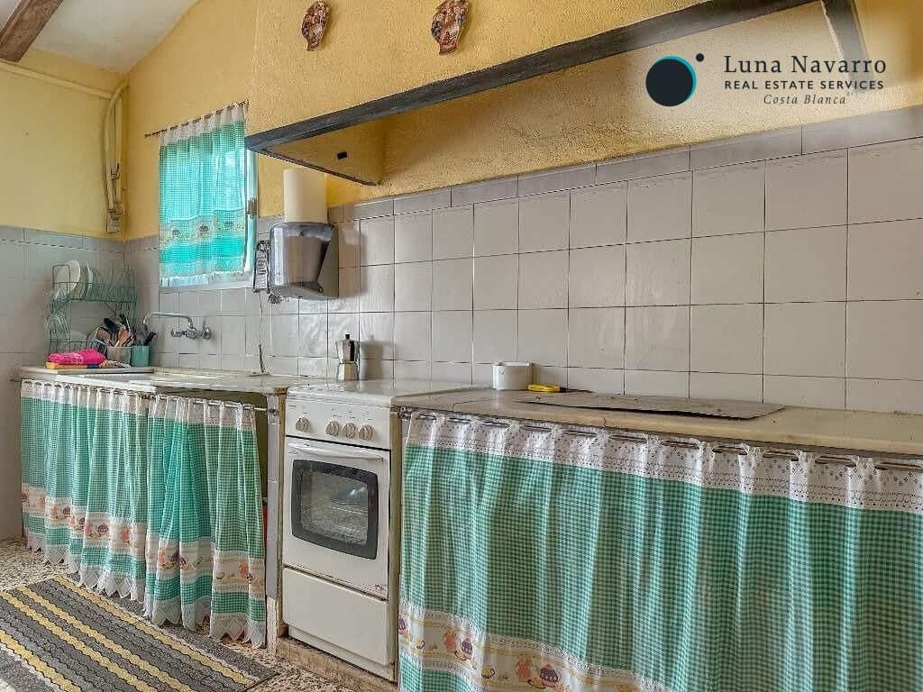 3 bedroom Finca/Country House for sale in Confrides - € 180,000 (Ref: 9730766)