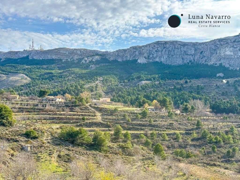 3 bedroom Finca/Country House for sale in Confrides - € 180,000 (Ref: 9730766)