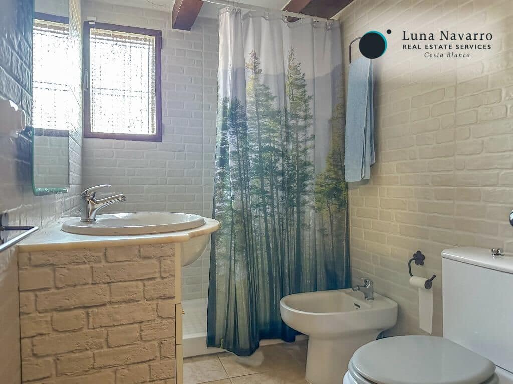 4 bedroom Finca/Country House for sale in Confrides with garage - € 230,000 (Ref: 9730769)