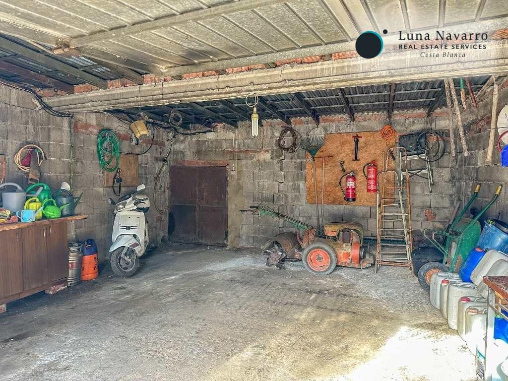 4 bedroom Finca/Country House for sale in Confrides with garage - € 230,000 (Ref: 9730769)