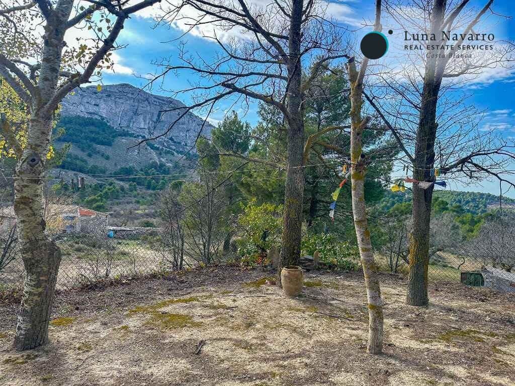 4 bedroom Finca/Country House for sale in Confrides with garage - € 230,000 (Ref: 9730769)