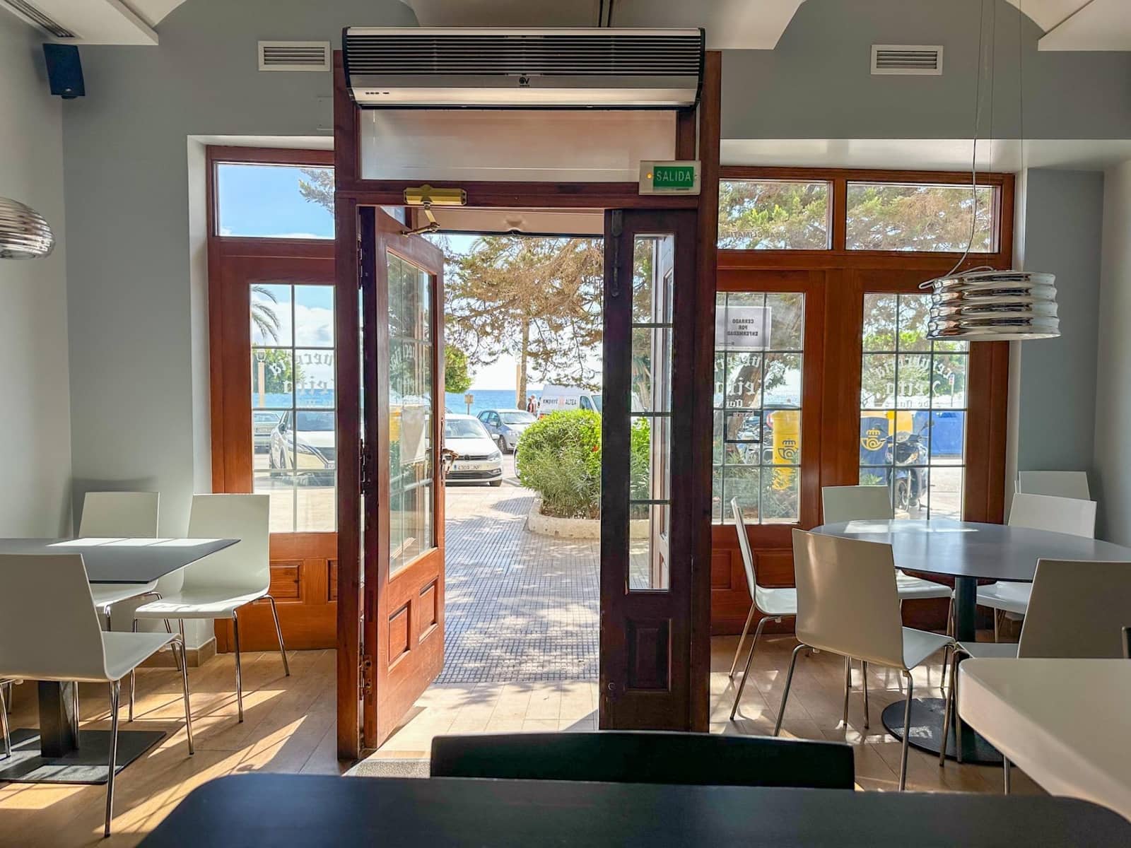 Business for sale in Altea - € 87,000 (Ref: 9831668)
