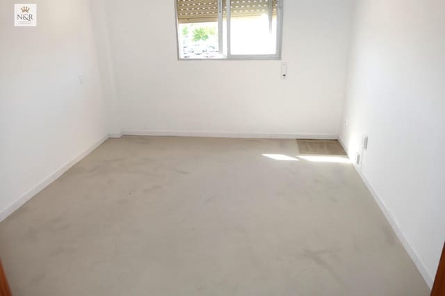 4 slaapkamer Flat te koop in Palma de Mallorca - € 420.000 (Ref: 9936759)