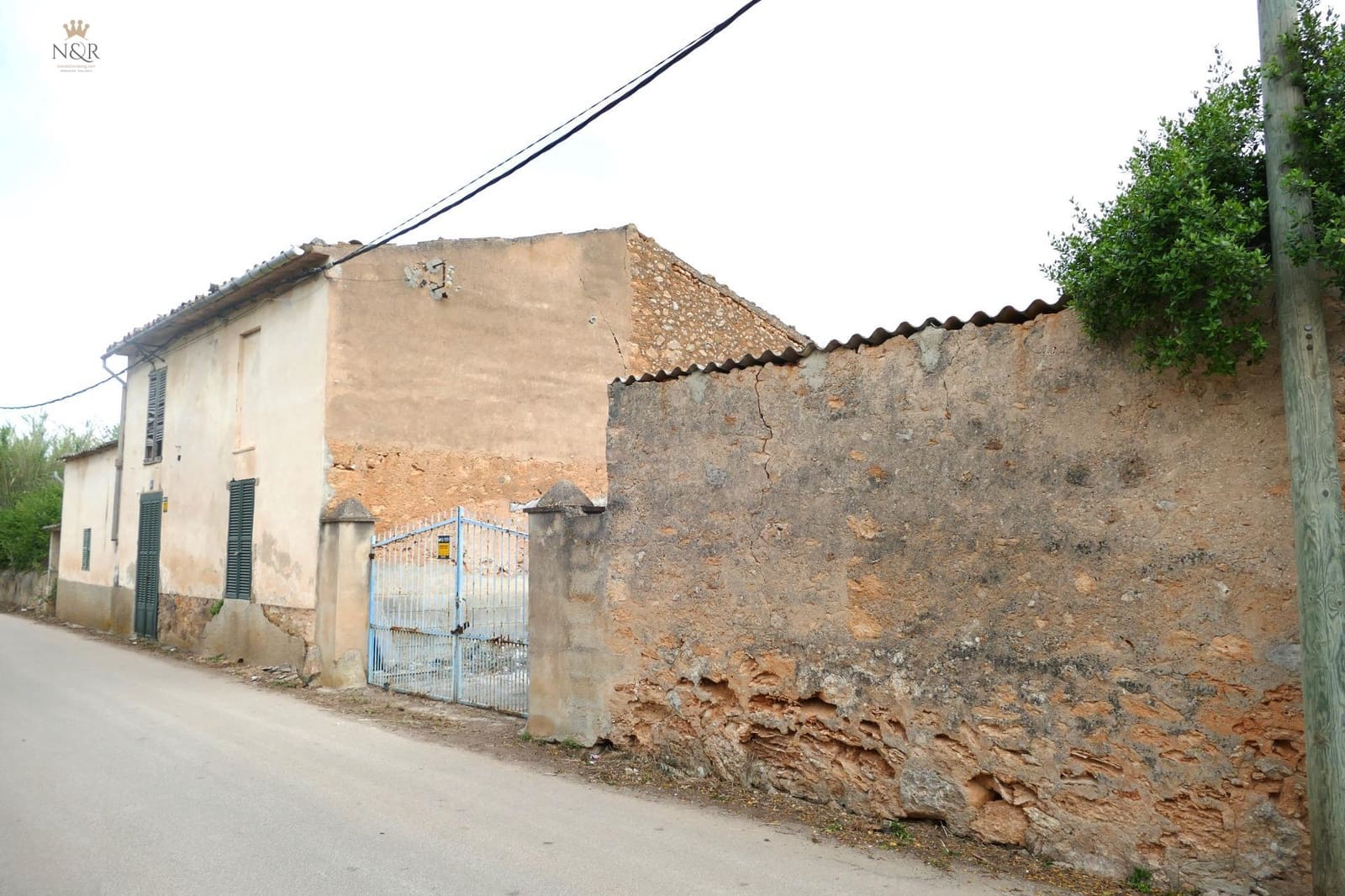 2 bedroom Finca/Country House for sale in Santa Maria del Cami - € 520,000 (Ref: 9936761)
