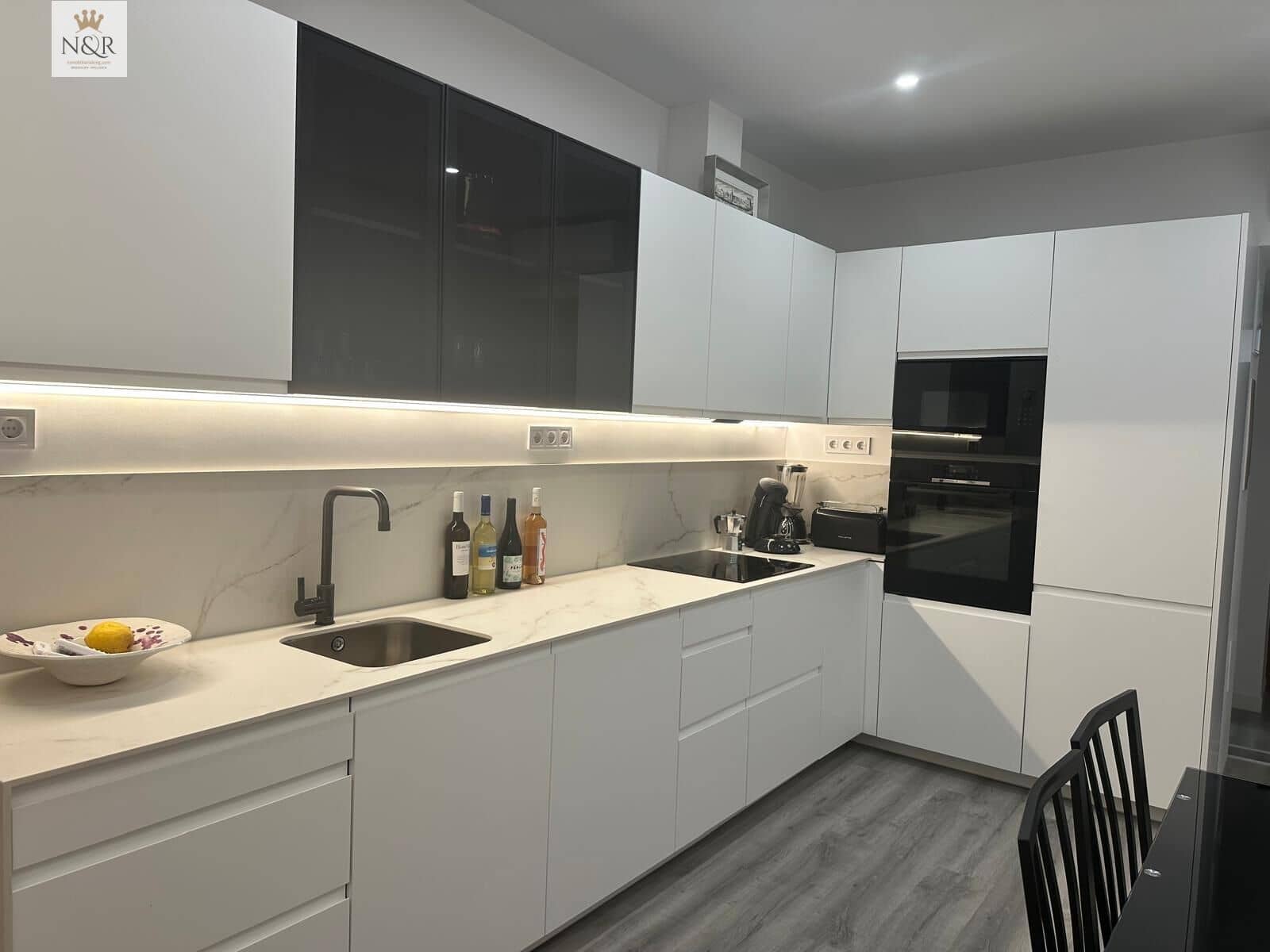 2 bedroom Flat for sale in Palma de Mallorca - € 469,000 (Ref: 9936762)