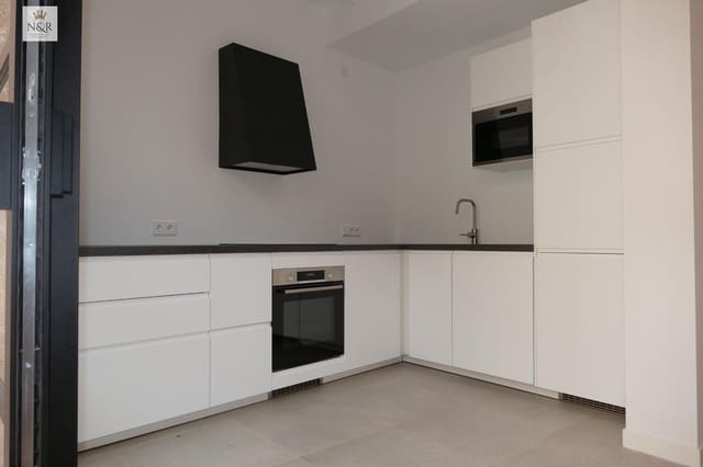 3 soveværelse Byhus til leje i Sineu med swimmingpool - € 2.500 (Ref: 9936763)