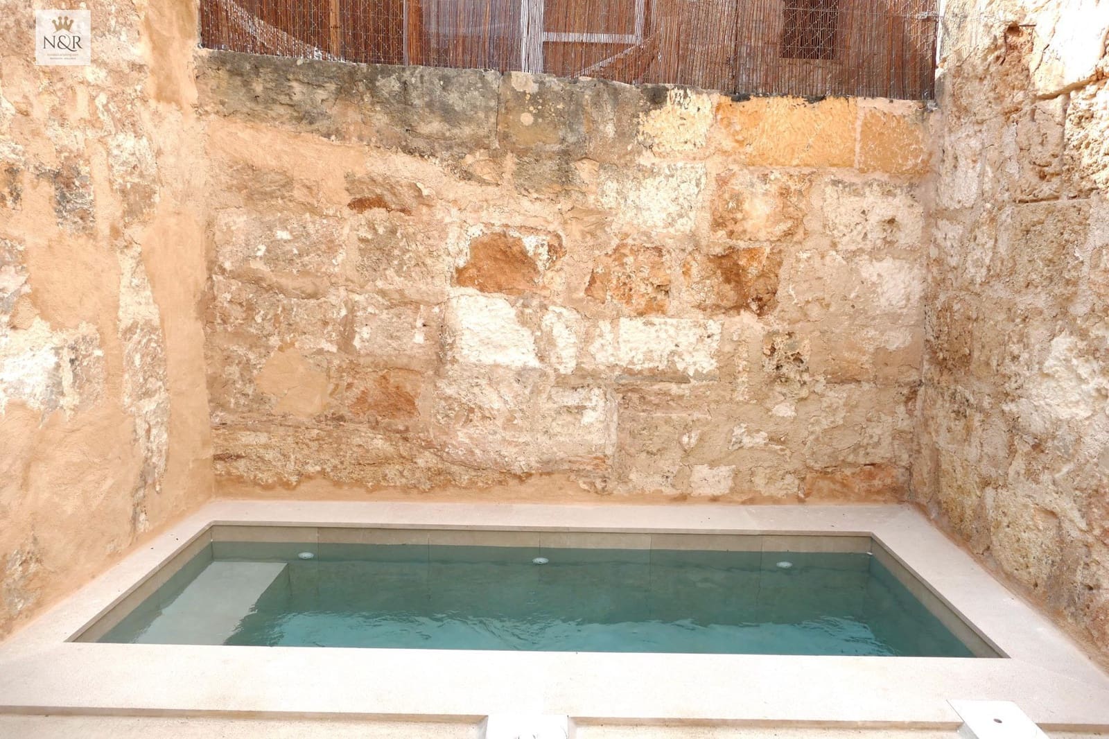 3 bedroom Townhouse for rent in Sineu with pool - € 2,500 (Ref: 9936763)