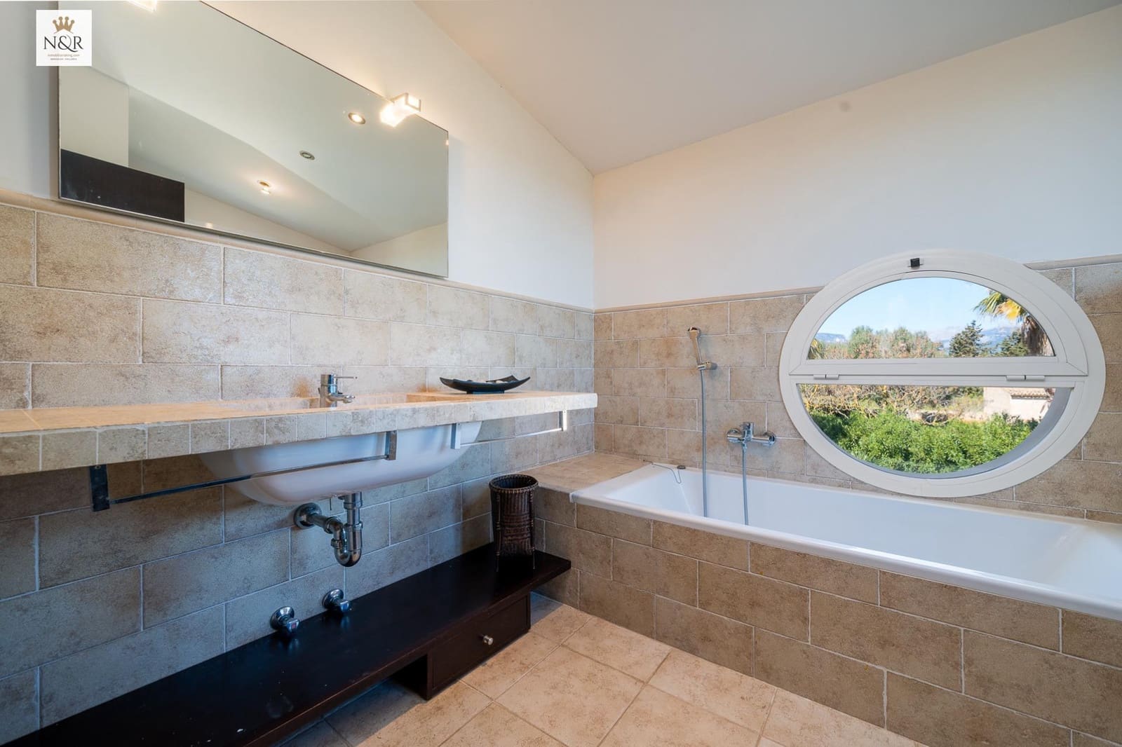 5 bedroom Villa for sale in Binissalem with pool garage - € 2,400,000 (Ref: 9936765)