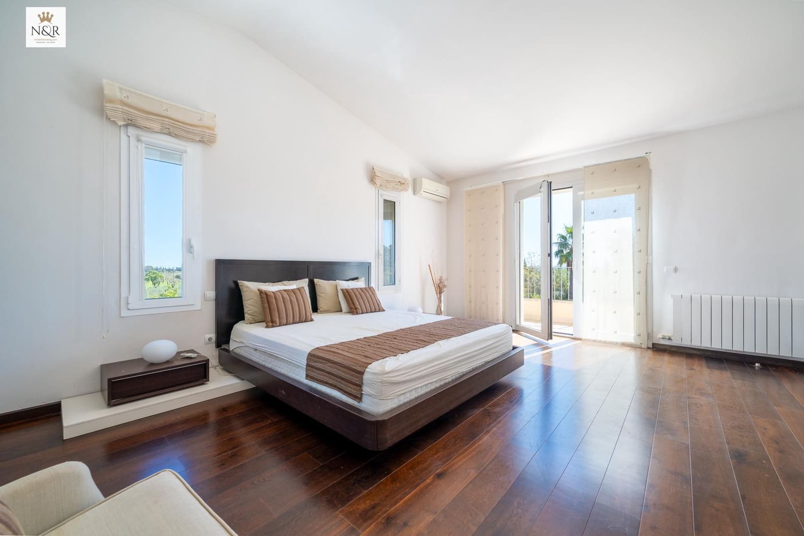 5 bedroom Villa for sale in Binissalem with pool garage - € 2,400,000 (Ref: 9936765)