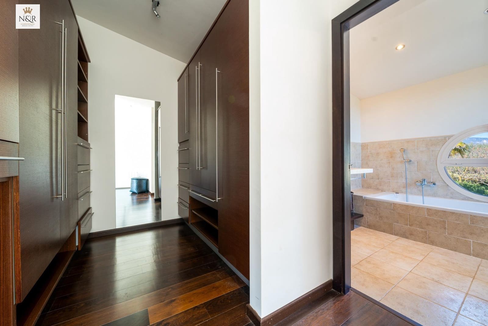 5 bedroom Villa for sale in Binissalem with pool garage - € 2,400,000 (Ref: 9936765)
