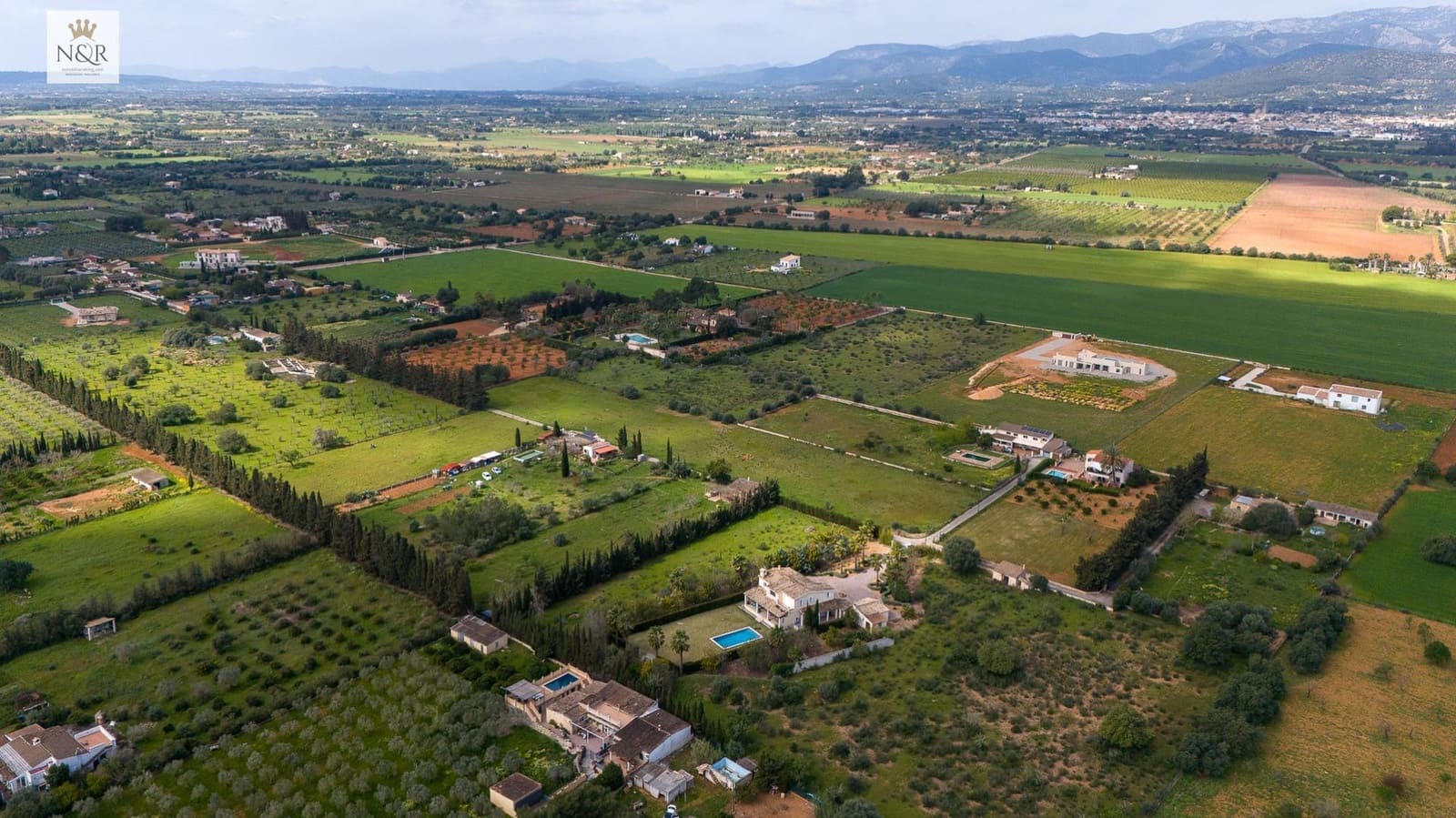 5 bedroom Villa for sale in Binissalem with pool garage - € 2,400,000 (Ref: 9936765)