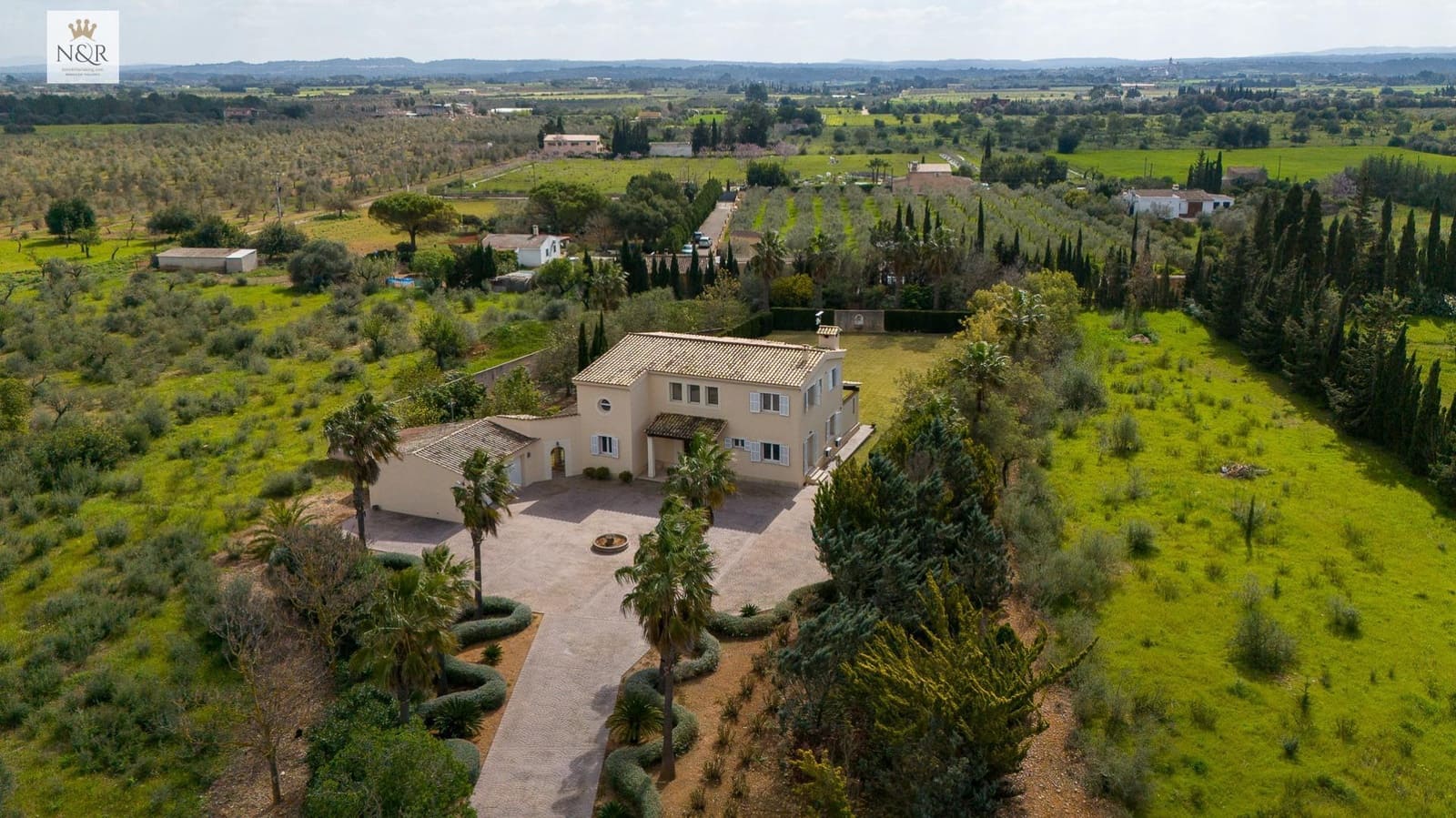 5 bedroom Villa for sale in Binissalem with pool garage - € 2,400,000 (Ref: 9936765)