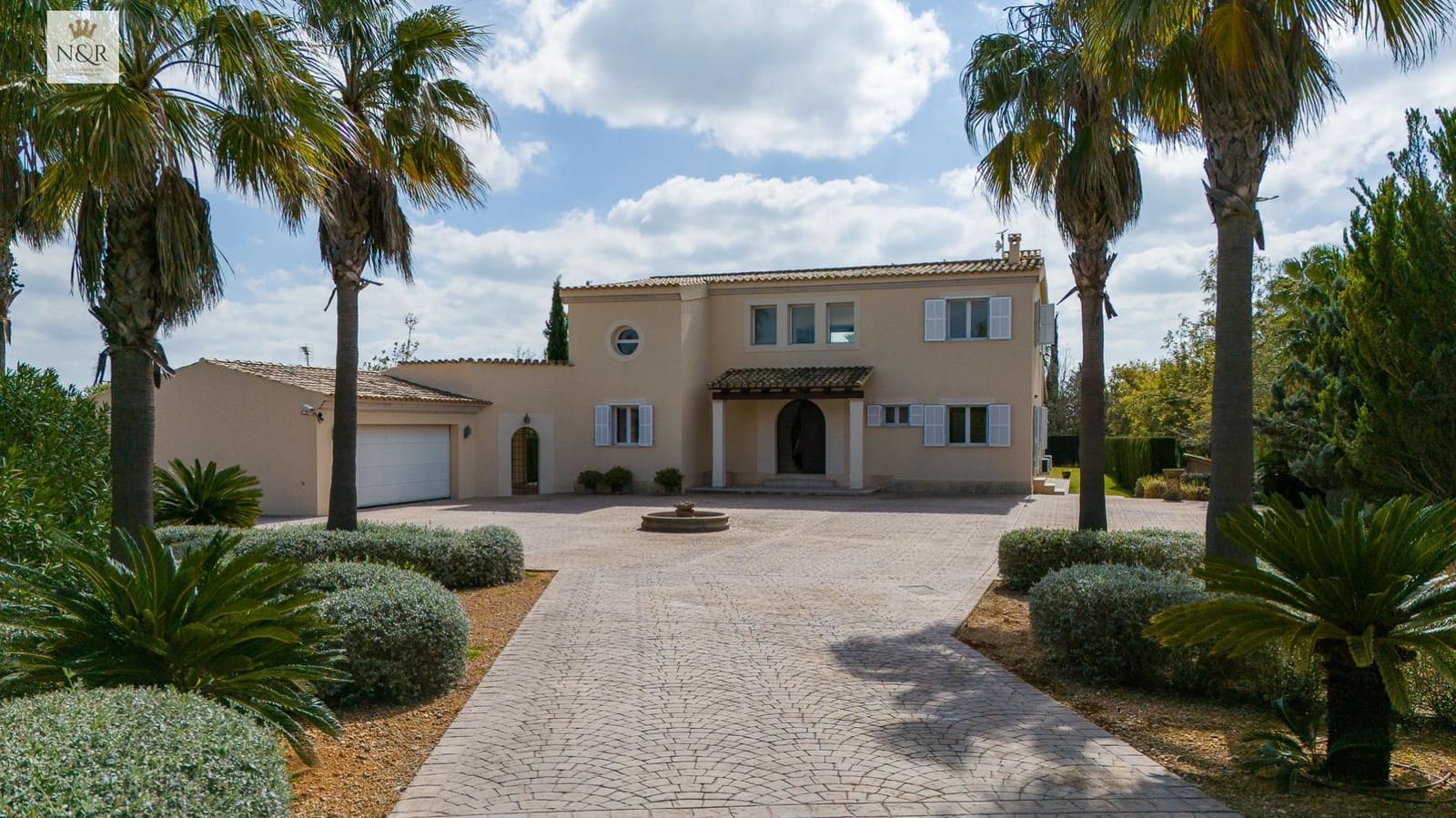 5 bedroom Villa for sale in Binissalem with pool garage - € 2,400,000 (Ref: 9936765)