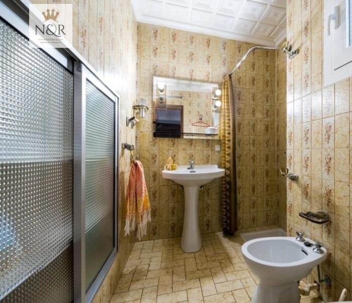 6 bedroom Townhouse for sale in Binissalem with garage - € 1,200,000 (Ref: 9936767)
