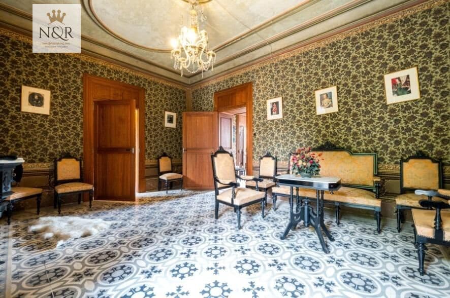 6 bedroom Townhouse for sale in Binissalem with garage - € 1,200,000 (Ref: 9936767)