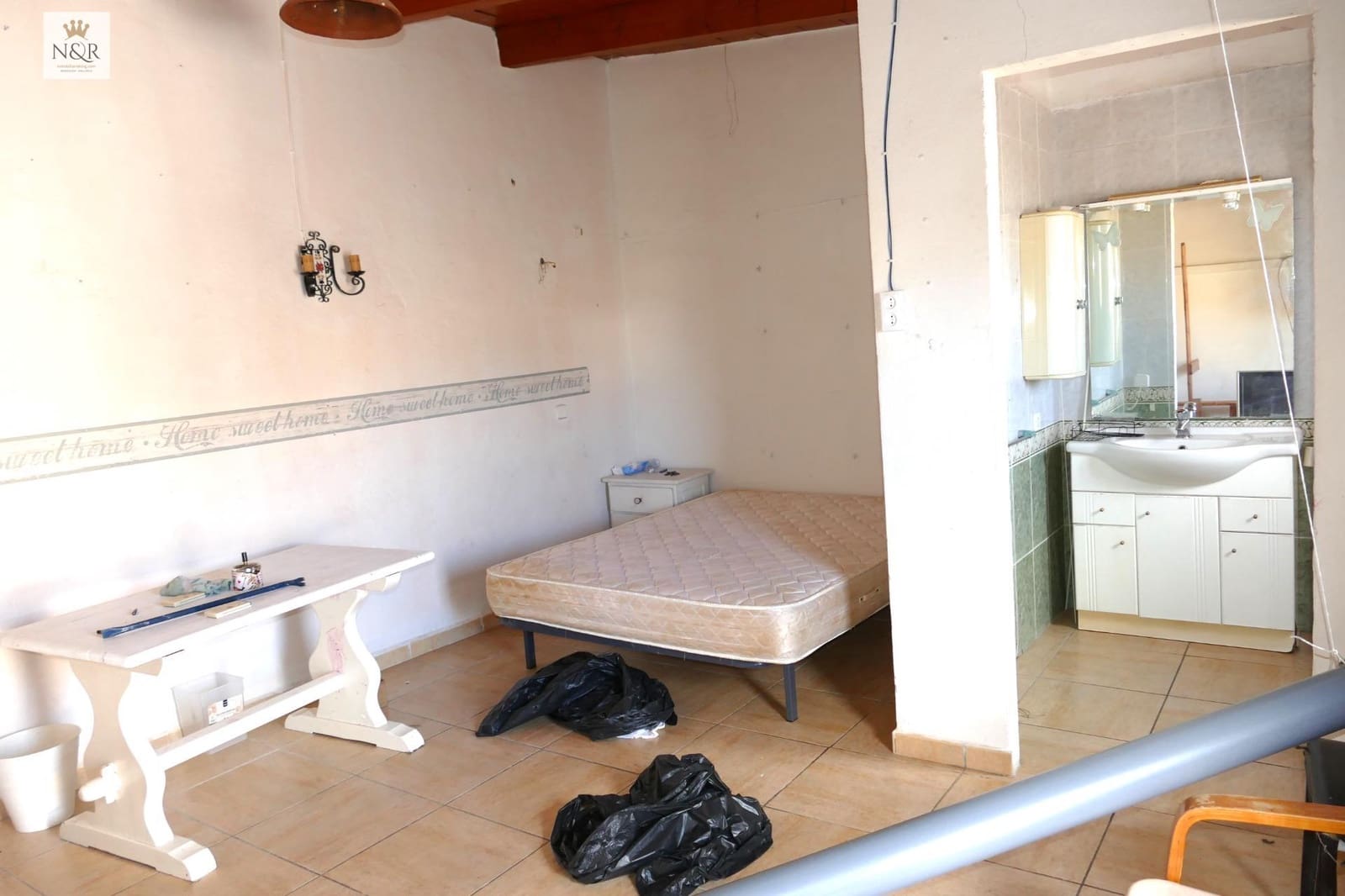 4 bedroom Villa for sale in Binissalem - € 475,000 (Ref: 9936768)