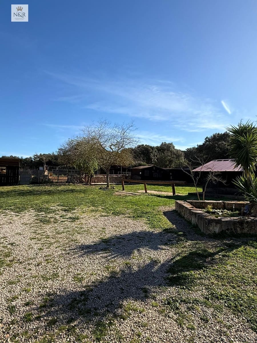 2 bedroom Finca/Country House for sale in Costitx - € 1,350,000 (Ref: 9936772)