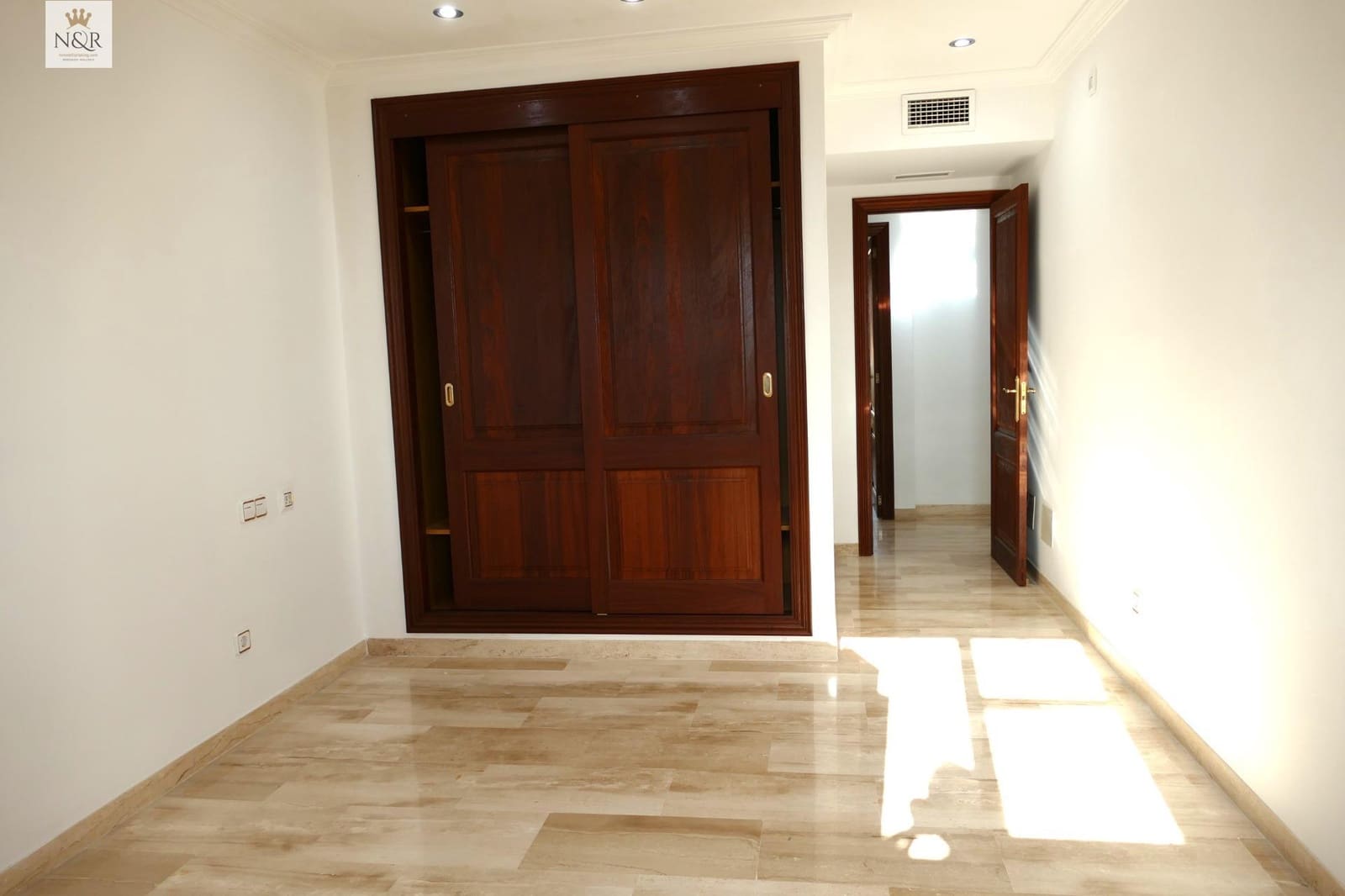 3 bedroom Penthouse for rent in Consell - € 1,700 (Ref: 9936776)