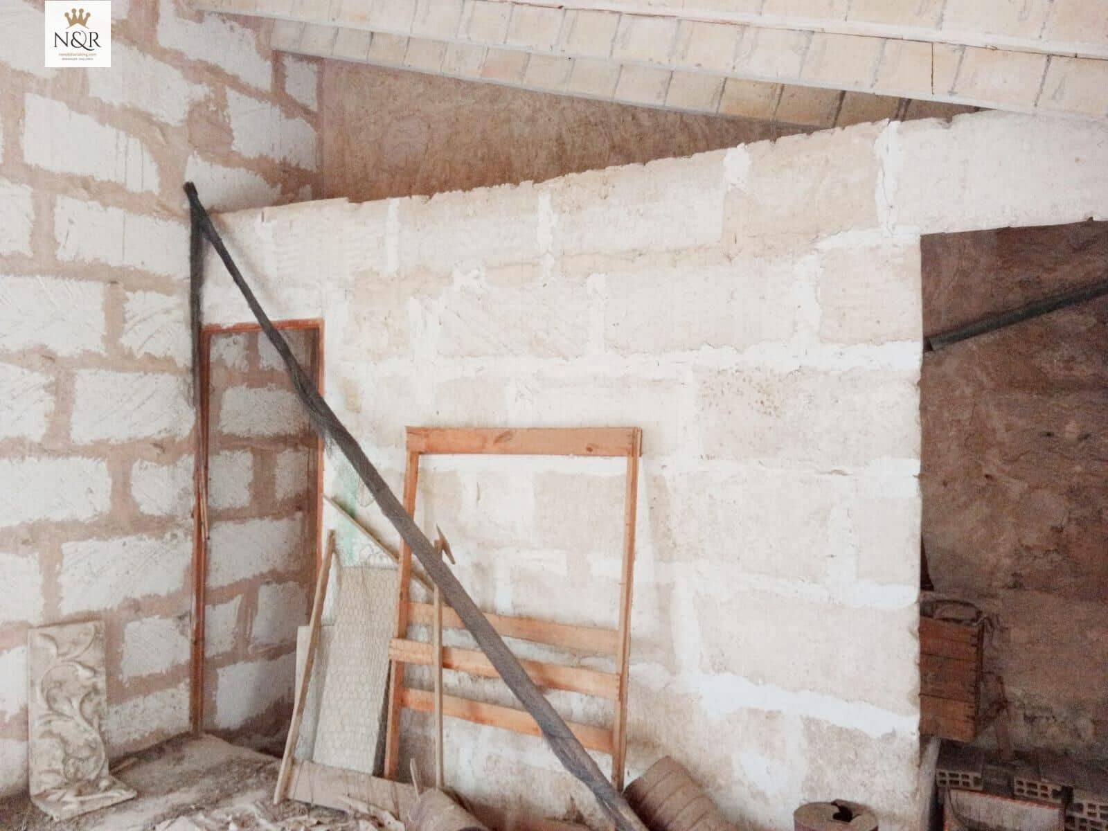 2 bedroom Townhouse for sale in Lloseta - € 179,000 (Ref: 9936786)