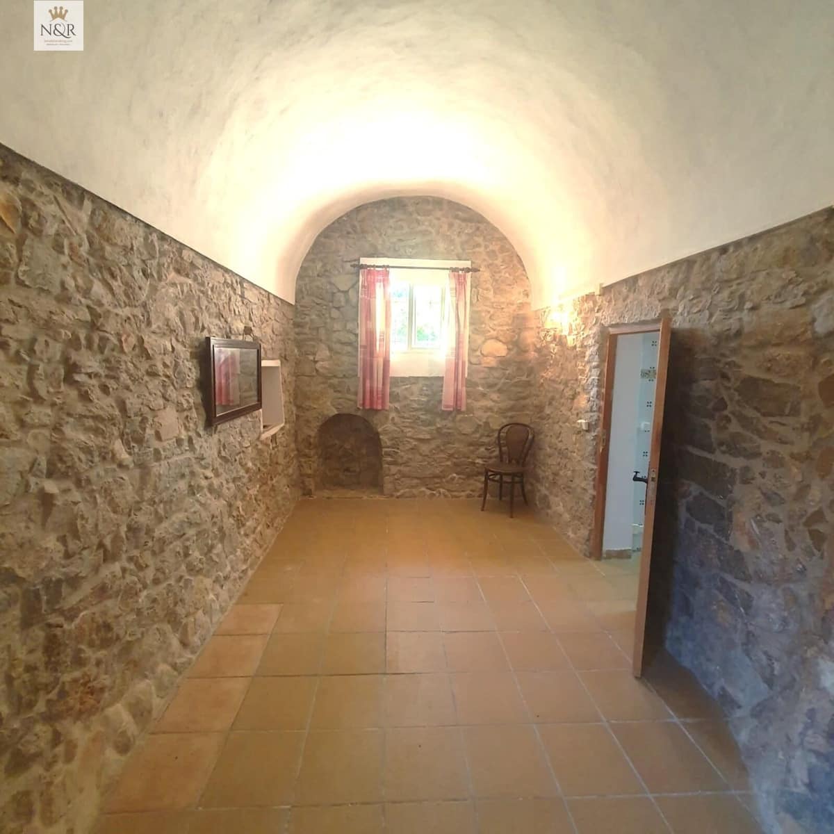 2 bedroom Finca/Country House for sale in Binissalem - € 745,000 (Ref: 9936787)