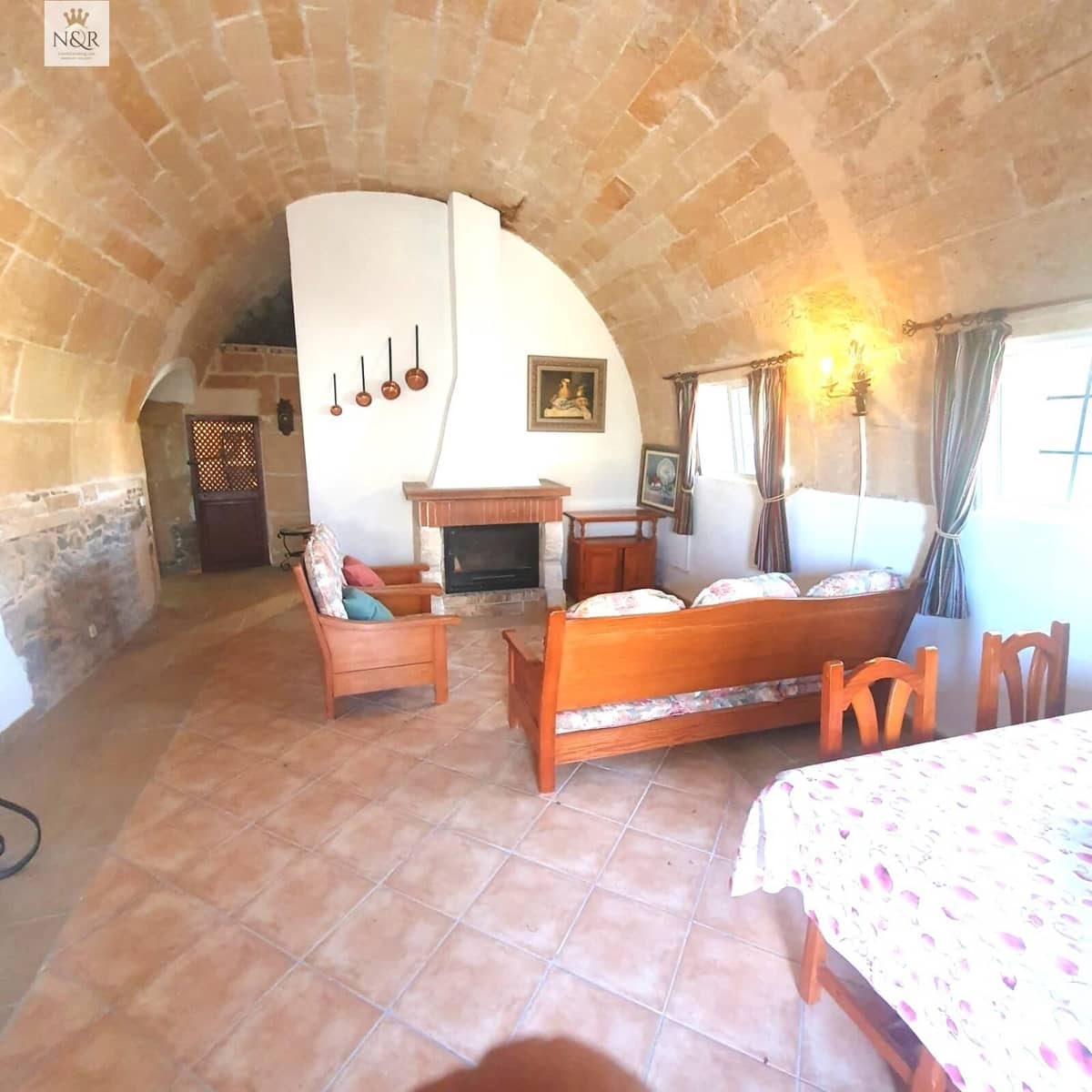 2 bedroom Finca/Country House for sale in Binissalem - € 745,000 (Ref: 9936787)