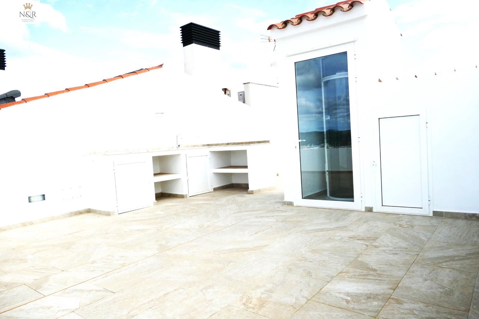 3 bedroom Townhouse for sale in Mahon / Mao with garage - € 895,000 (Ref: 9936788)