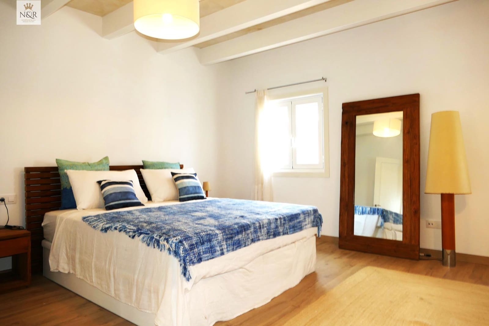 3 bedroom Townhouse for sale in Mahon / Mao with garage - € 895,000 (Ref: 9936788)