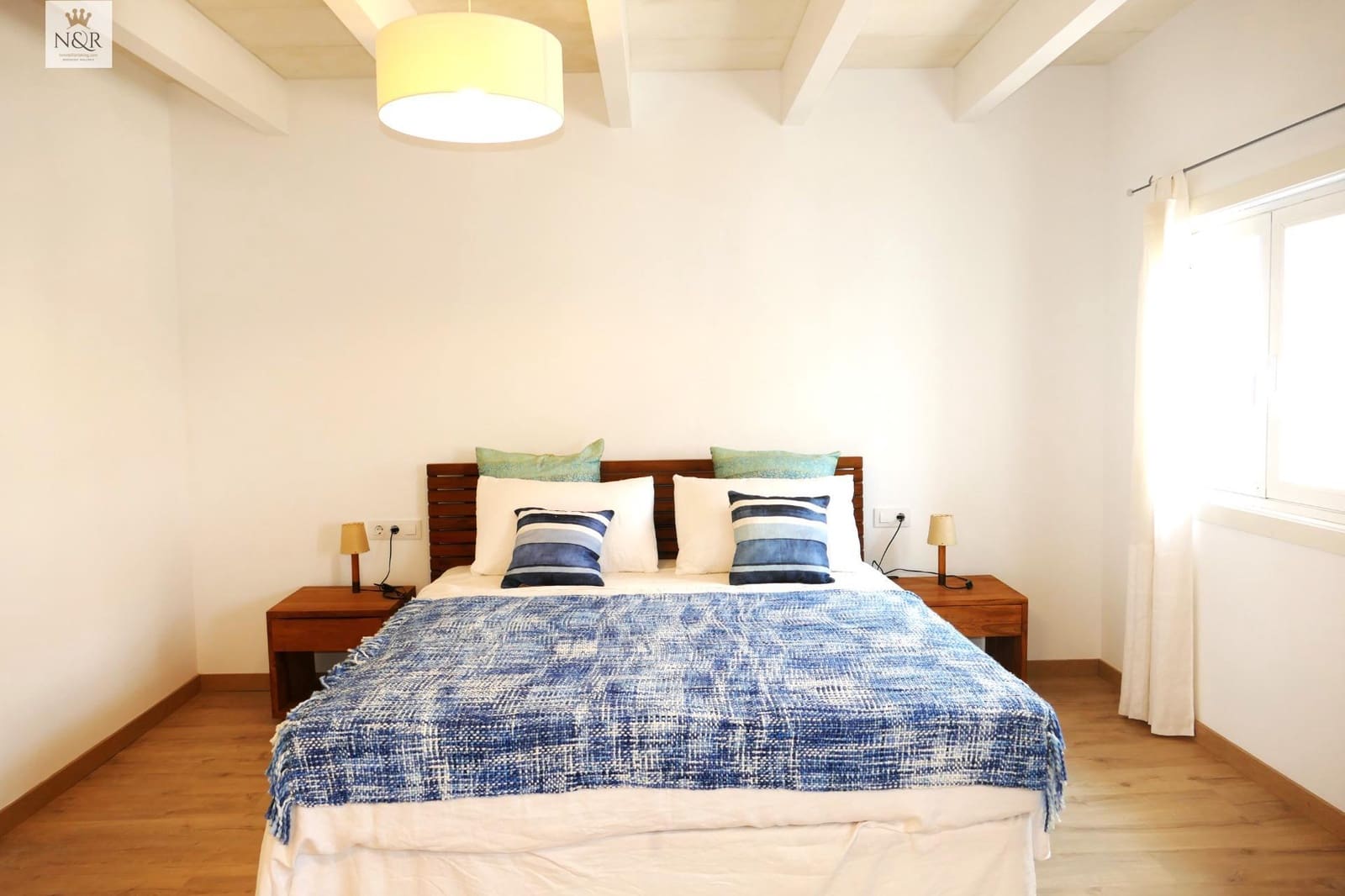 3 bedroom Townhouse for sale in Mahon / Mao with garage - € 895,000 (Ref: 9936788)