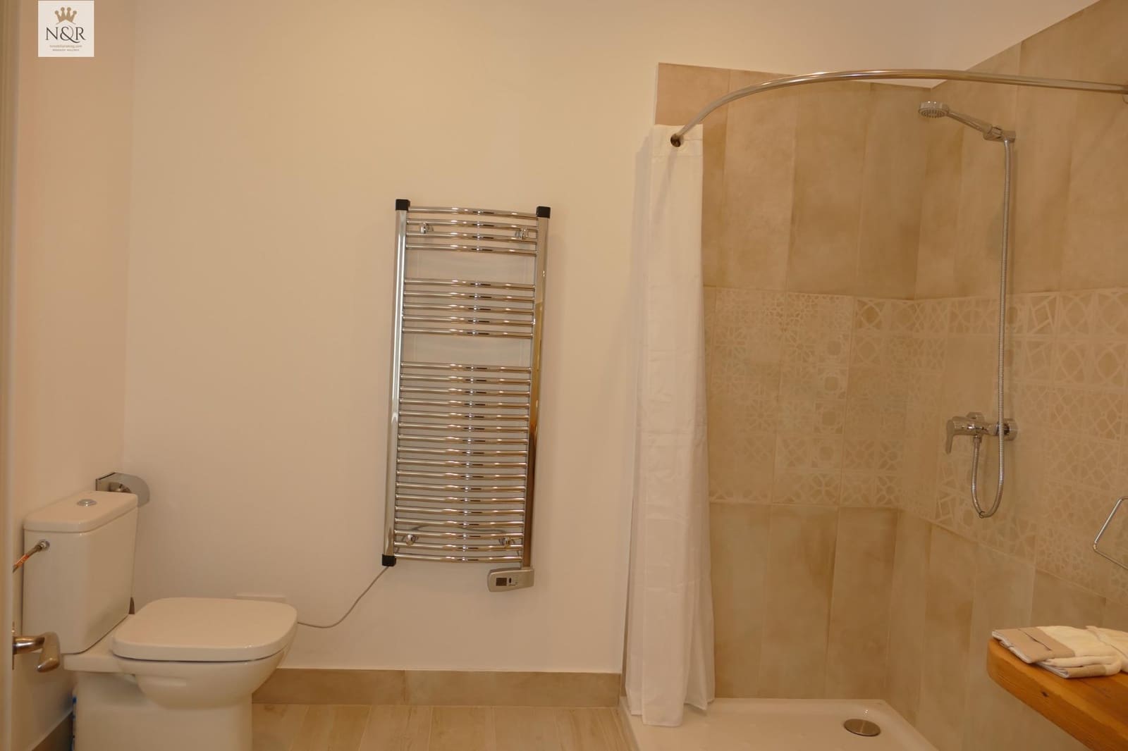 3 bedroom Townhouse for sale in Mahon / Mao with garage - € 895,000 (Ref: 9936788)