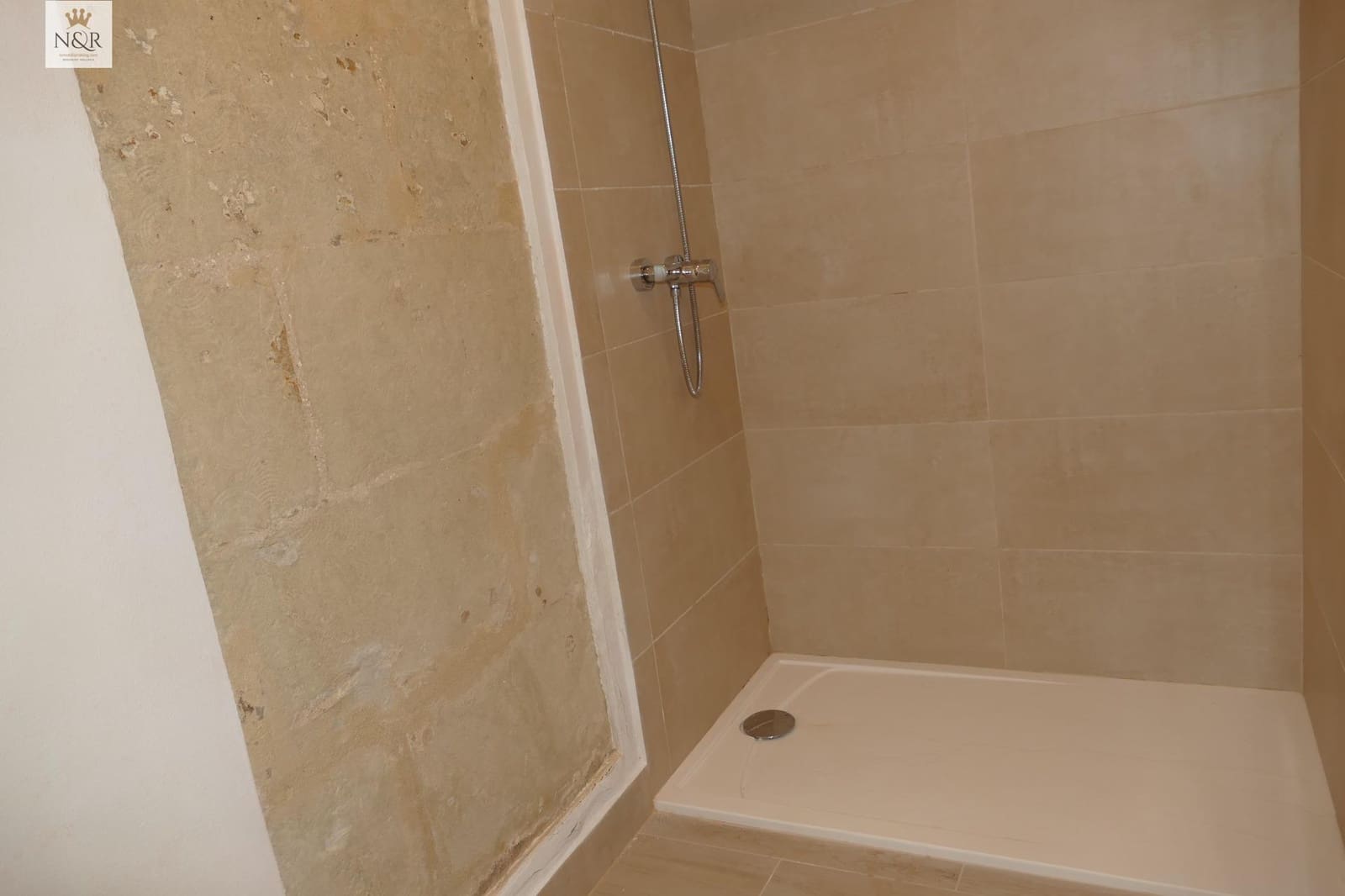 3 bedroom Townhouse for sale in Mahon / Mao with garage - € 895,000 (Ref: 9936788)