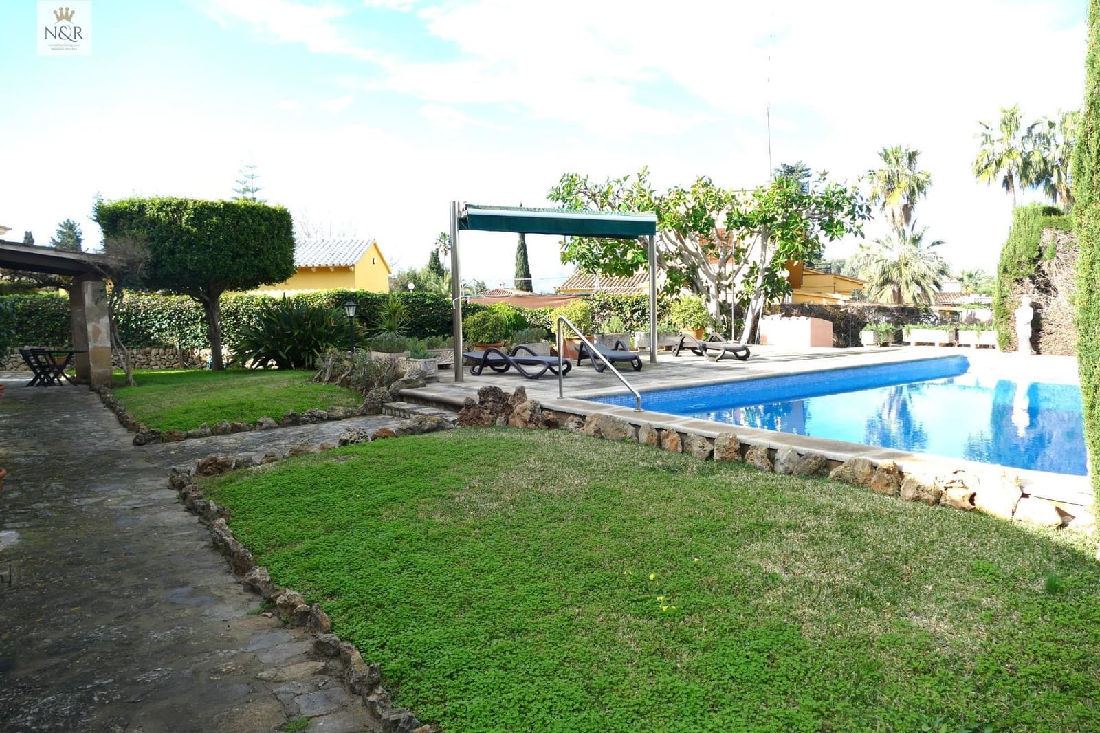 5 bedroom Villa for sale in Mal Pas-Bon Aire with pool - € 1,686,000 (Ref: 9936792)