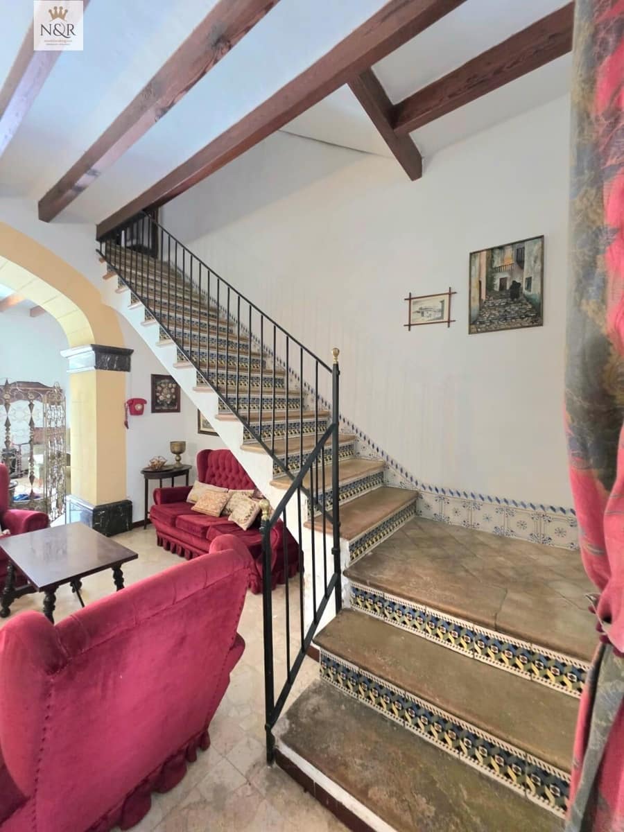 4 bedroom Townhouse for sale in Consell with garage - € 960,000 (Ref: 9936798)