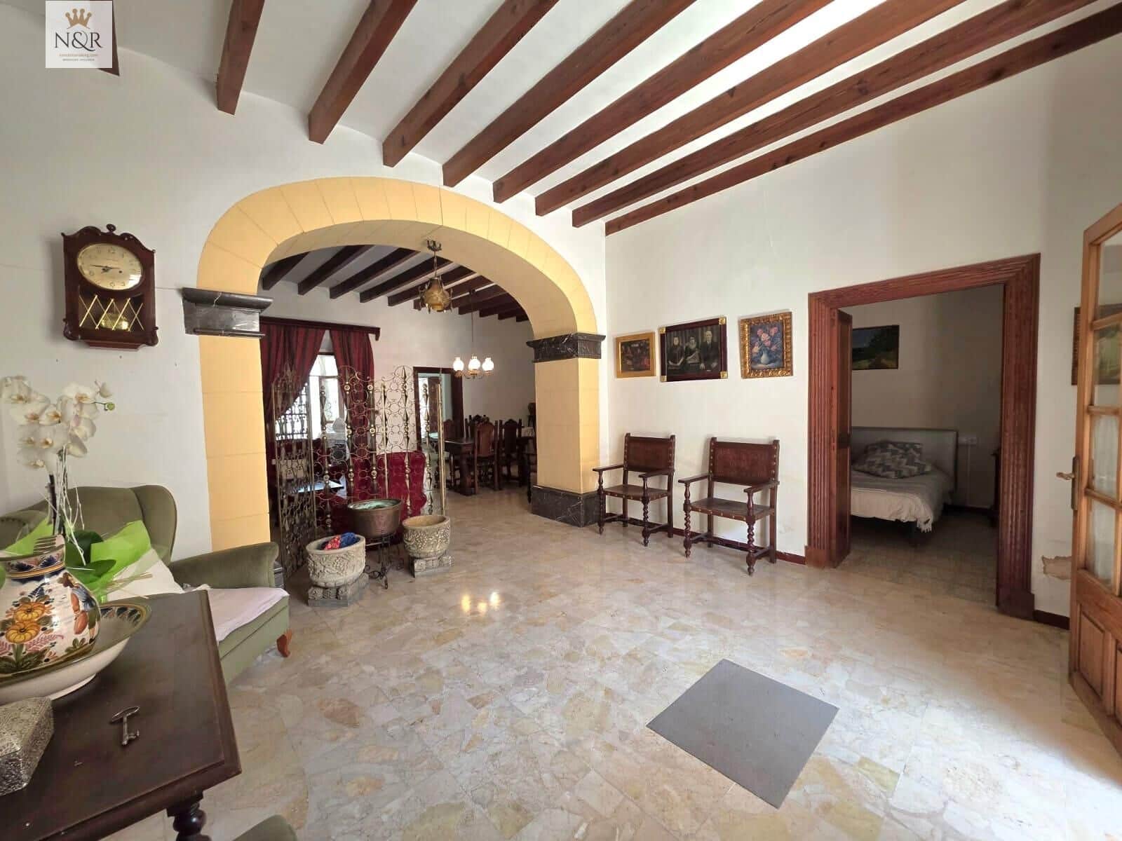 4 bedroom Townhouse for sale in Consell with garage - € 960,000 (Ref: 9936798)