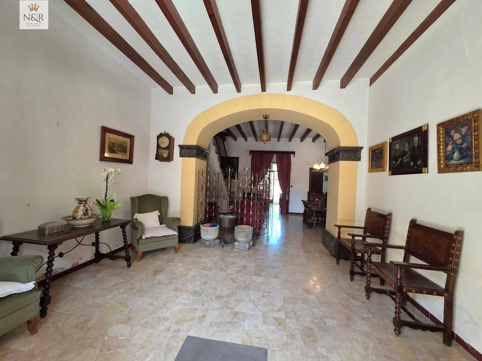4 bedroom Townhouse for sale in Consell with garage - € 960,000 (Ref: 9936798)