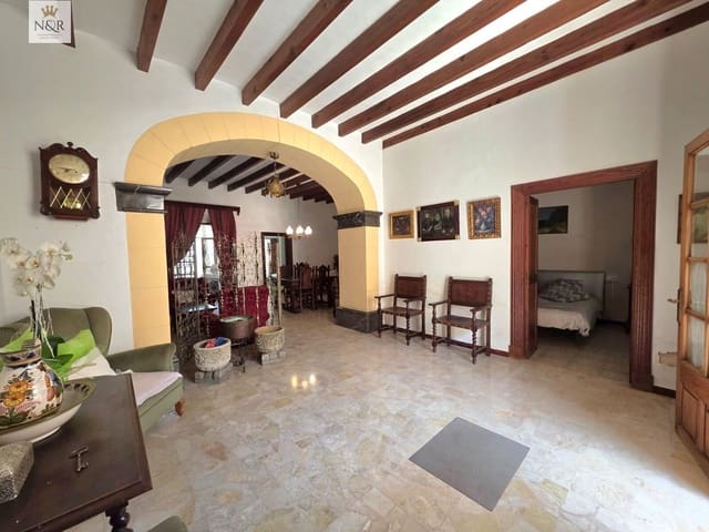 4 slaapkamer Huis te koop in Consell met garage - € 960.000 (Ref: 9936798)