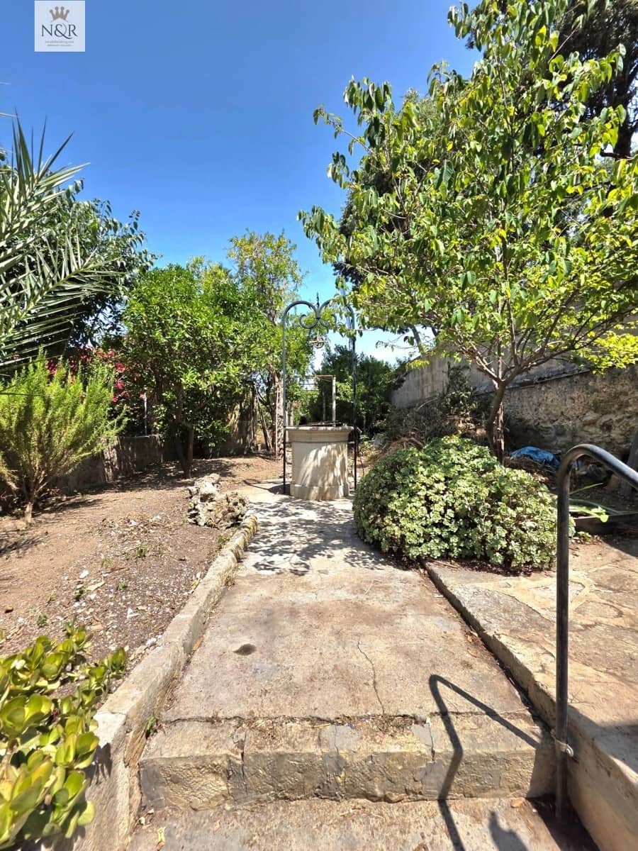 4 bedroom Townhouse for sale in Consell with garage - € 960,000 (Ref: 9936798)